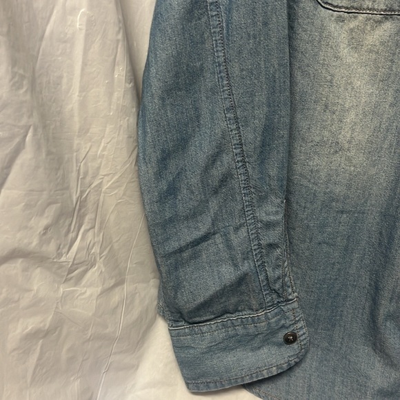 NWOT Ladies Light Weight Blue Chambry Workshirt - Picture 3 of 10